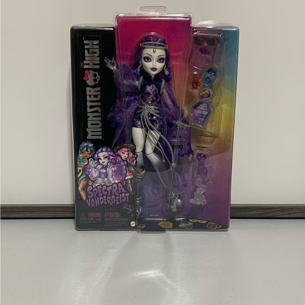 Monster High®: Spectra Vondergeist™ Fashion Doll with Accessories-New